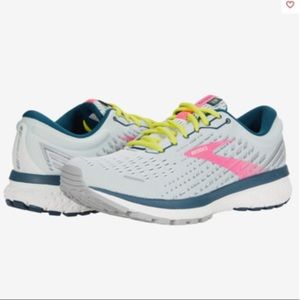 Brooks Ghost Sneakers
